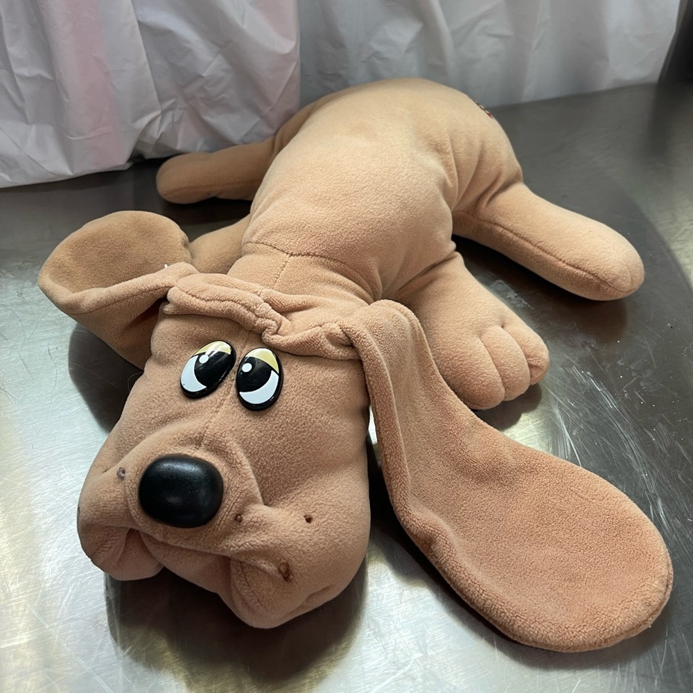 Pound puppy plush 18”